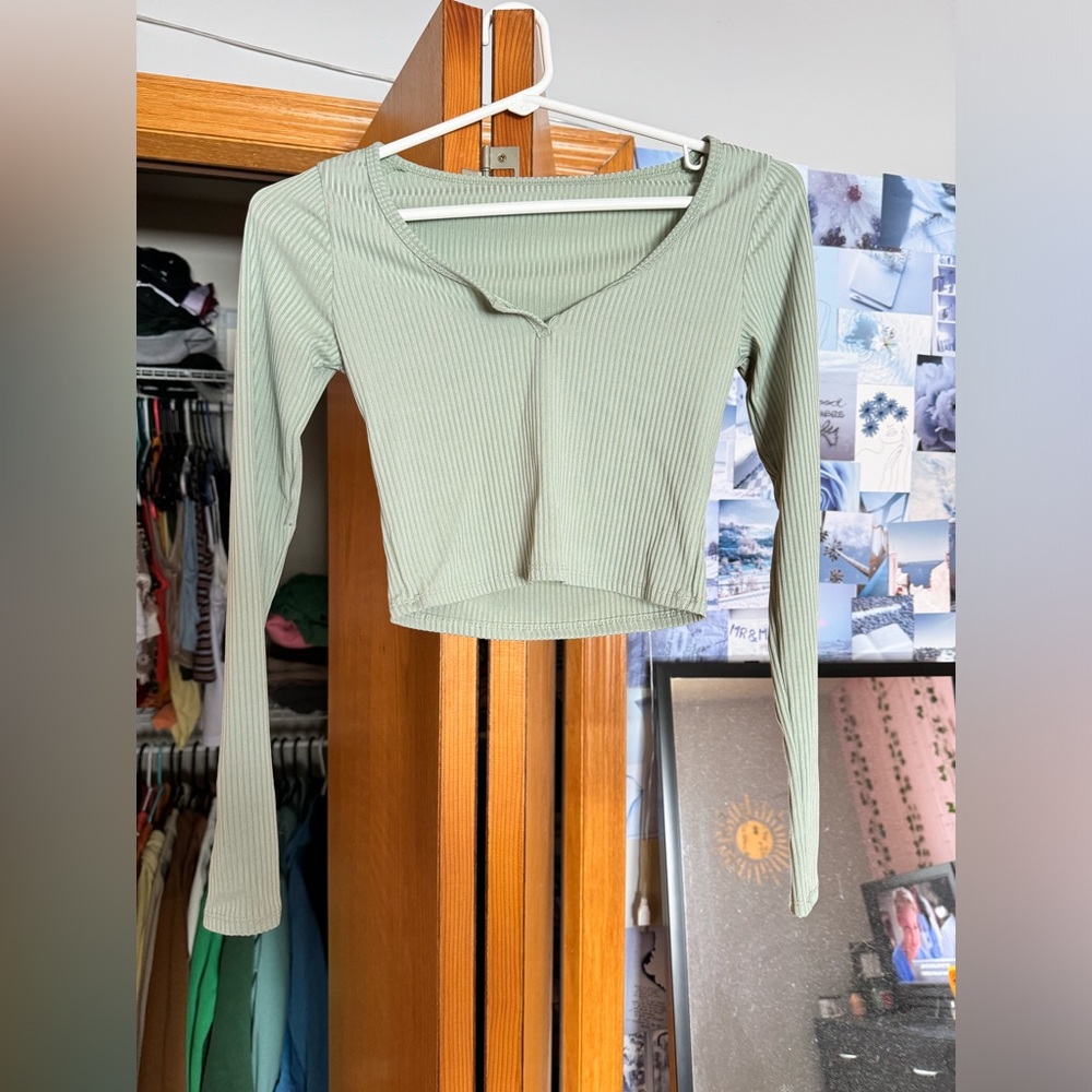 SHEIN mint green cropped long sleeve